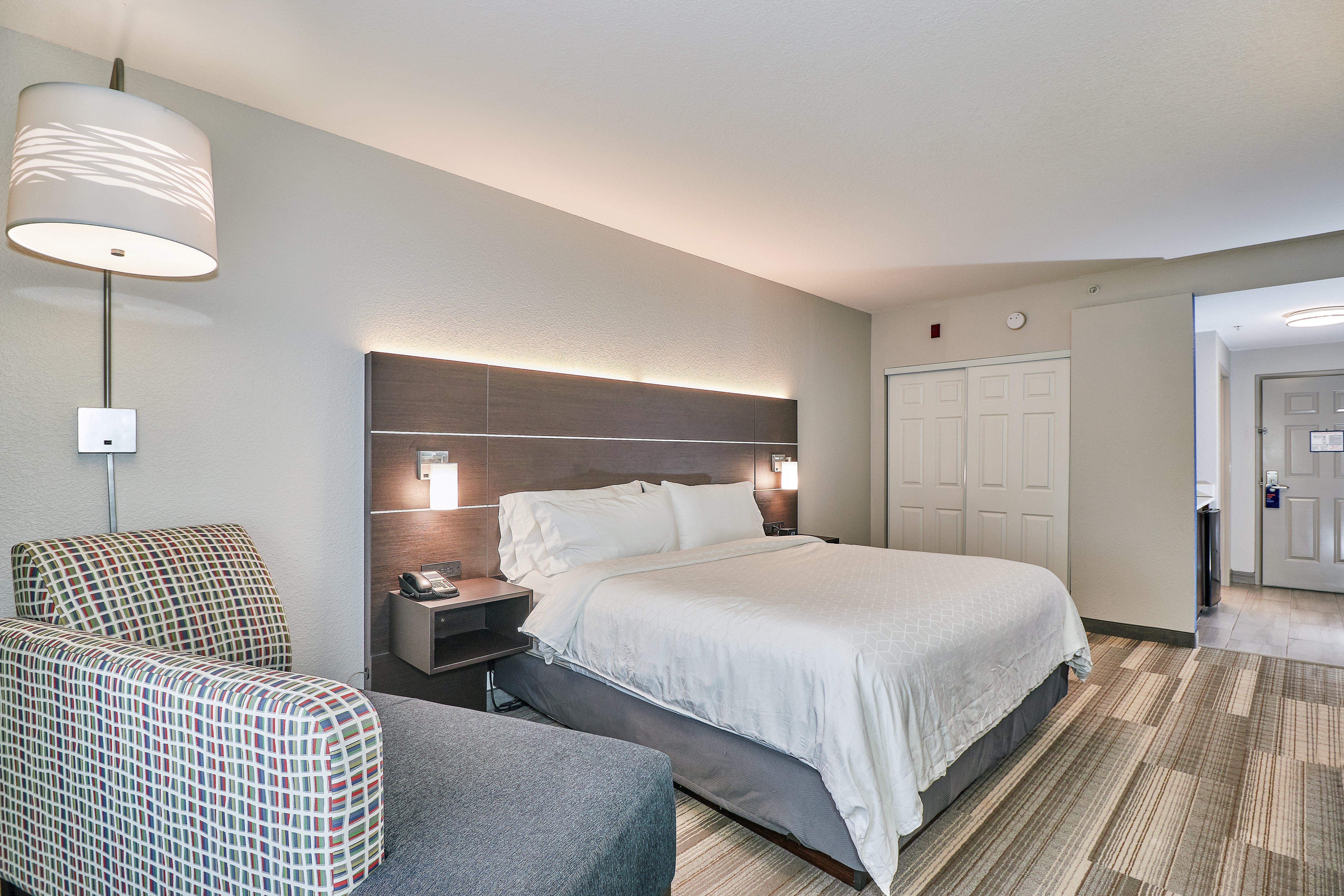 Holiday Inn Express Hotel & Suites Clearwater Us 19 North By Ihg Exterior foto