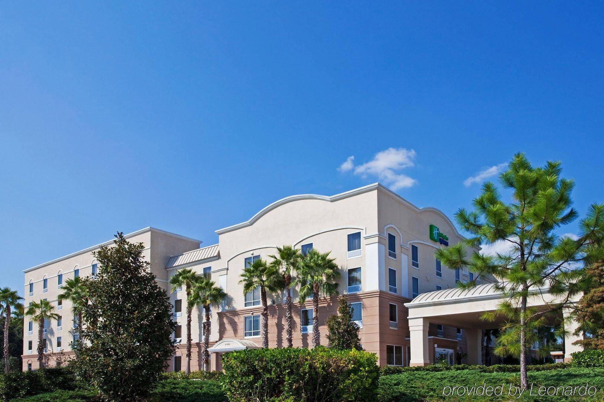 Holiday Inn Express Hotel & Suites Clearwater Us 19 North, An Ihg Hotel Exterior foto
